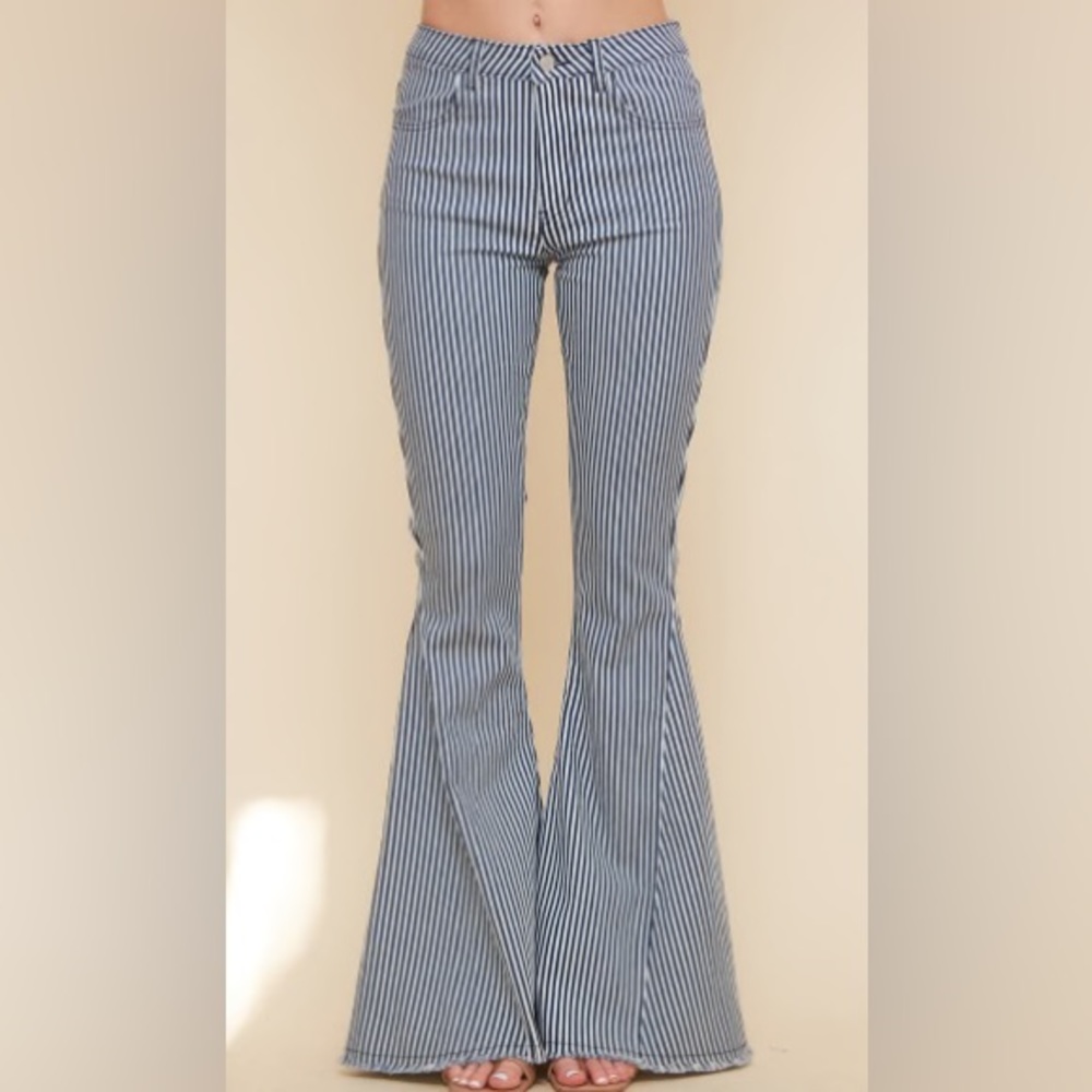 SAINTS & HEARTS WOMEN'S FLARED NAVY JEANS